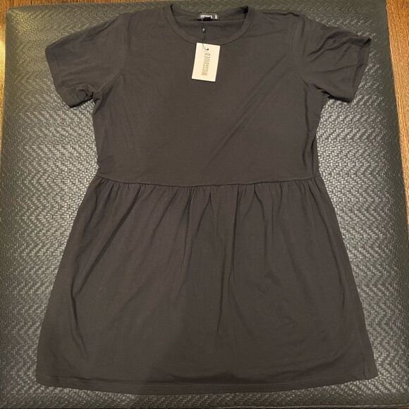 Misguided black short sleeve smock dress Size: XL NWT - Picture 6 of 8